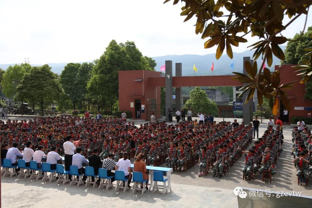 男阳茎进女阳道视频大全“青春有伴·我不孤单”系列主题帮扶活动之“微扶贫·微心愿”(图3)