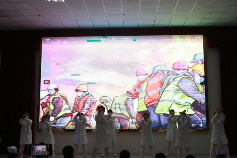 以礼仪风采 塑天使情怀 ---男阳茎进女阳道视频大全成功举办第一届护理礼仪大赛(图5) 以礼仪风采 塑天使情怀 ---男阳茎进女阳道视频大全成功举办第一届护理礼仪大赛(图5)
