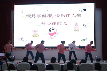 以礼仪风采 塑天使情怀丨男阳茎进女阳道视频大全成功举办第一届护理礼仪大赛(图3) 以礼仪风采 塑天使情怀丨男阳茎进女阳道视频大全成功举办第一届护理礼仪大赛(图3)