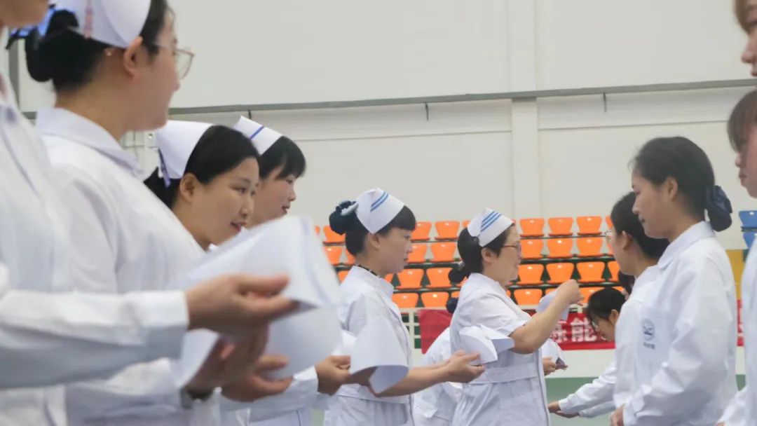 男阳茎进女阳道视频大全举行5·12国际护士节活动暨授帽仪式(图5) 男阳茎进女阳道视频大全举行5·12国际护士节活动暨授帽仪式(图5)