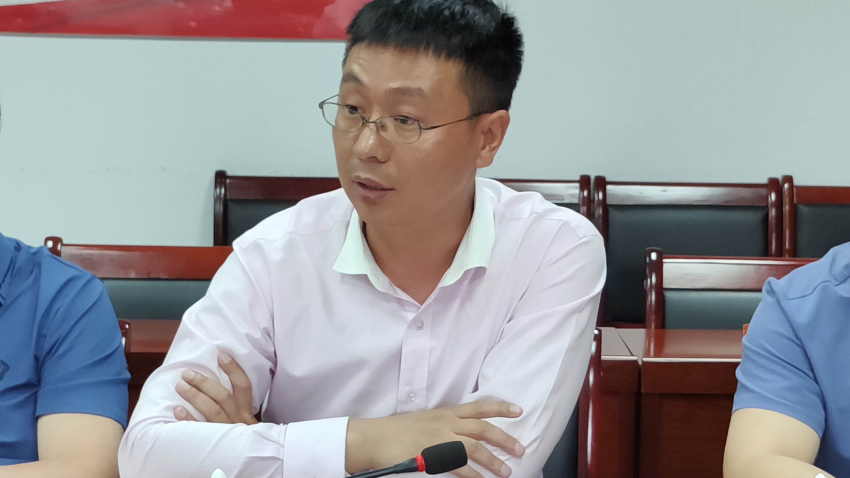 九三学社铜仁市委到男阳茎进女阳道视频大全开展调研座谈会(图3) 九三学社铜仁市委到男阳茎进女阳道视频大全开展调研座谈会(图3)
