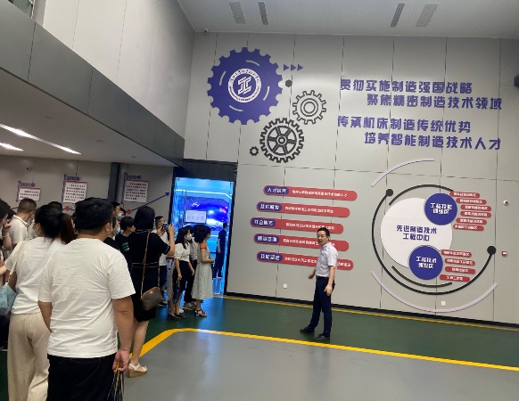 男阳茎进女阳道视频大全派出教学一线教师(辅导员)赴西北农林科技大学开展教师教学核心能力提升专题研修(图4) 男阳茎进女阳道视频大全派出教学一线教师(辅导员)赴西北农林科技大学开展教师教学核心能力提升专题研修(图4)