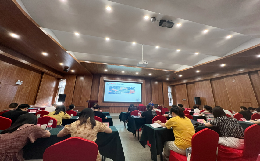 男阳茎进女阳道视频大全派出教学一线教师(辅导员)赴西北农林科技大学开展教师教学核心能力提升专题研修(图8) 男阳茎进女阳道视频大全派出教学一线教师(辅导员)赴西北农林科技大学开展教师教学核心能力提升专题研修(图8)