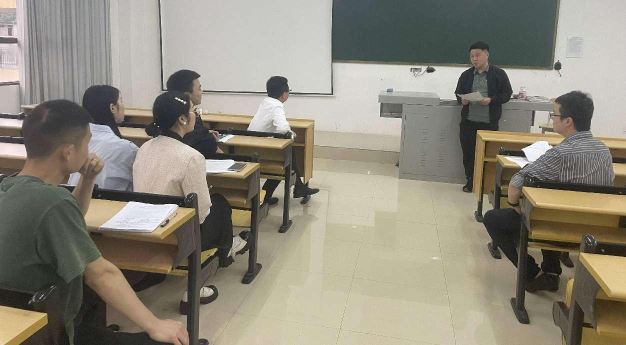 示范引领同奋进 砥砺前行共芬芳 ——男阳茎进女阳道视频大全示范课简报(图3) 示范引领同奋进 砥砺前行共芬芳 ——男阳茎进女阳道视频大全示范课简报(图3)