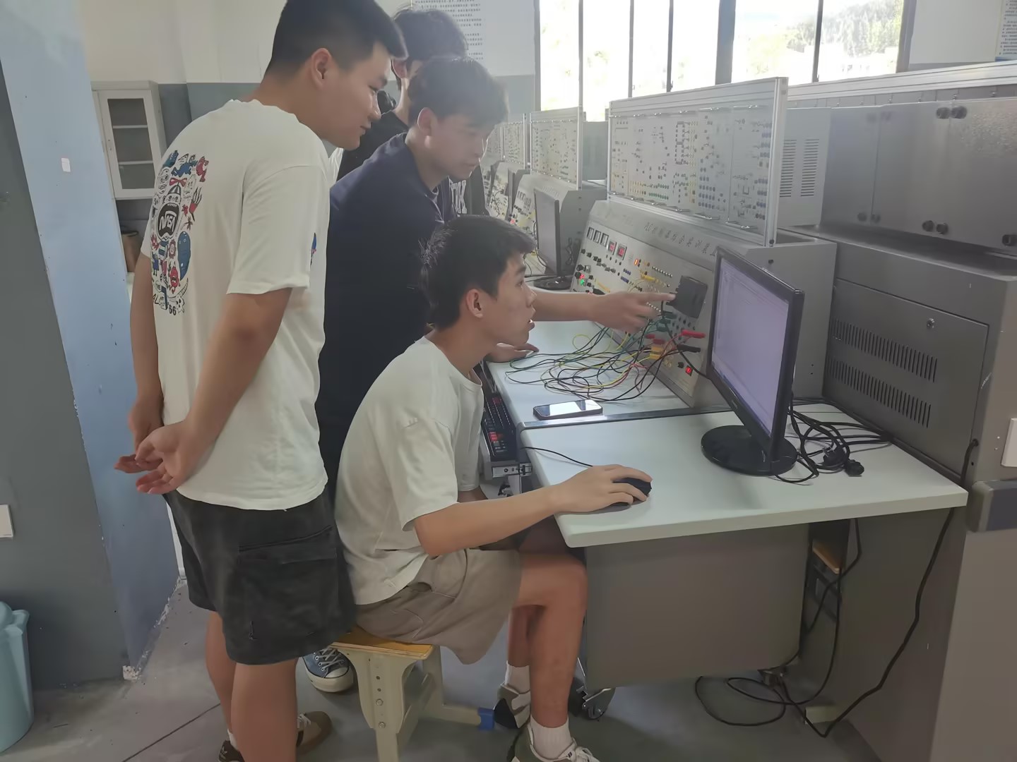 装备制造与信息技术学院启动高级技能等级认定考前培训(图5) 装备制造与信息技术学院启动高级技能等级认定考前培训(图5)