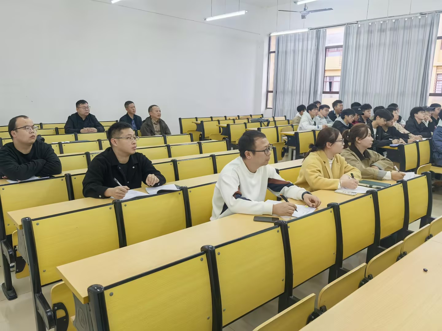 男阳茎进女阳道视频大全2024-2025学年度公开示范课活动圆满结束(图5) 男阳茎进女阳道视频大全2024-2025学年度公开示范课活动圆满结束(图5)
