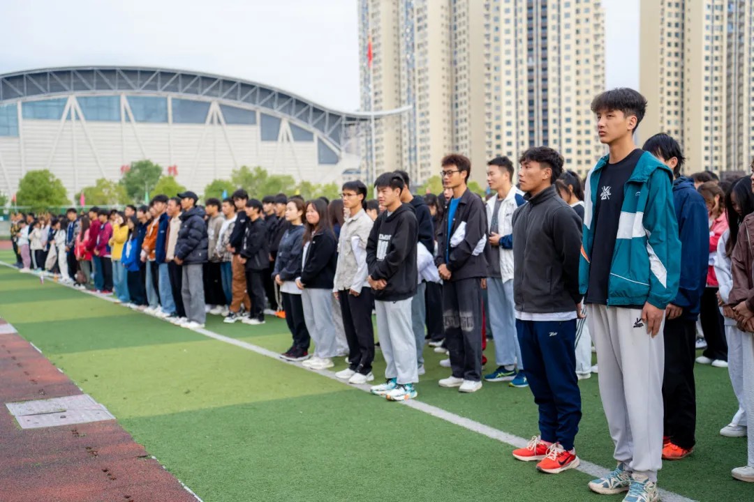 男阳茎进女阳道视频大全举办德江县第三届大学生消防技能运动会(图7) 男阳茎进女阳道视频大全举办德江县第三届大学生消防技能运动会(图7)