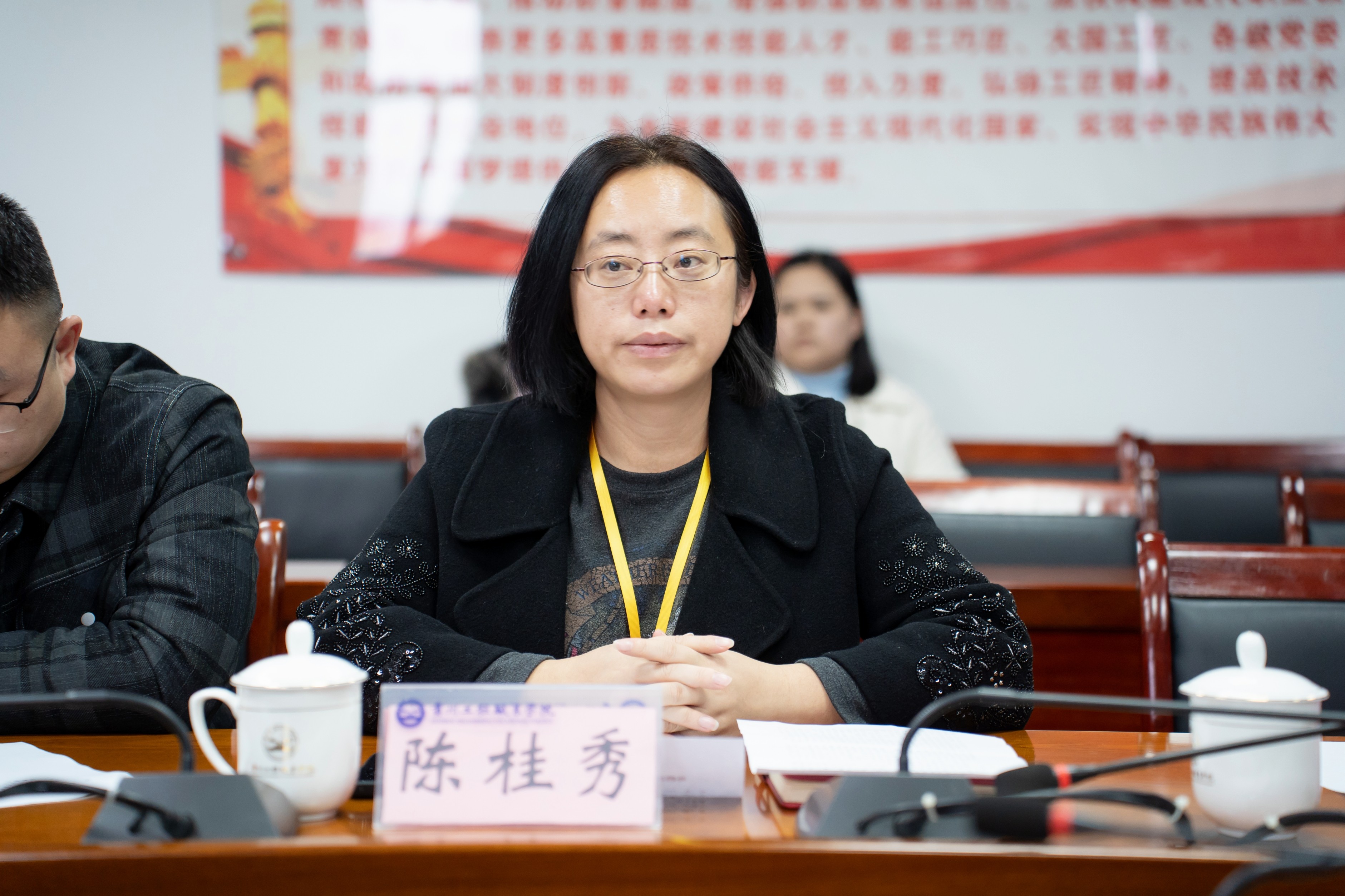 多元融合 共育英才丨我校举行外聘教师聘用仪式暨外聘教师座谈会(图3) 多元融合 共育英才丨我校举行外聘教师聘用仪式暨外聘教师座谈会(图3)