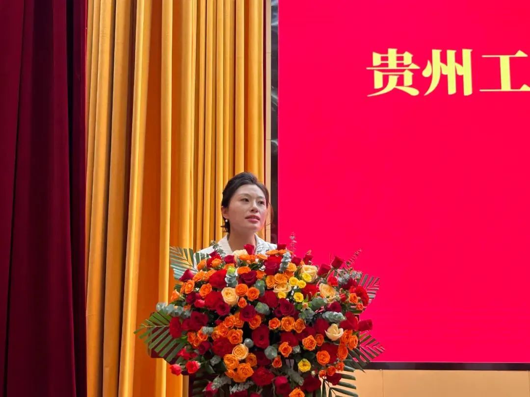 男阳茎进女阳道视频大全成人高等教育2025级新生开学典礼圆满举行(图5) 男阳茎进女阳道视频大全成人高等教育2025级新生开学典礼圆满举行(图5)