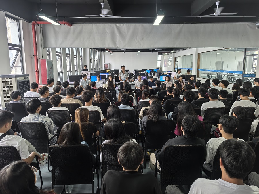 深化产教融合 赋能人才培养 ——产教融合创新中心教学实训总结会召开(图1) 深化产教融合 赋能人才培养 ——产教融合创新中心教学实训总结会召开(图1)