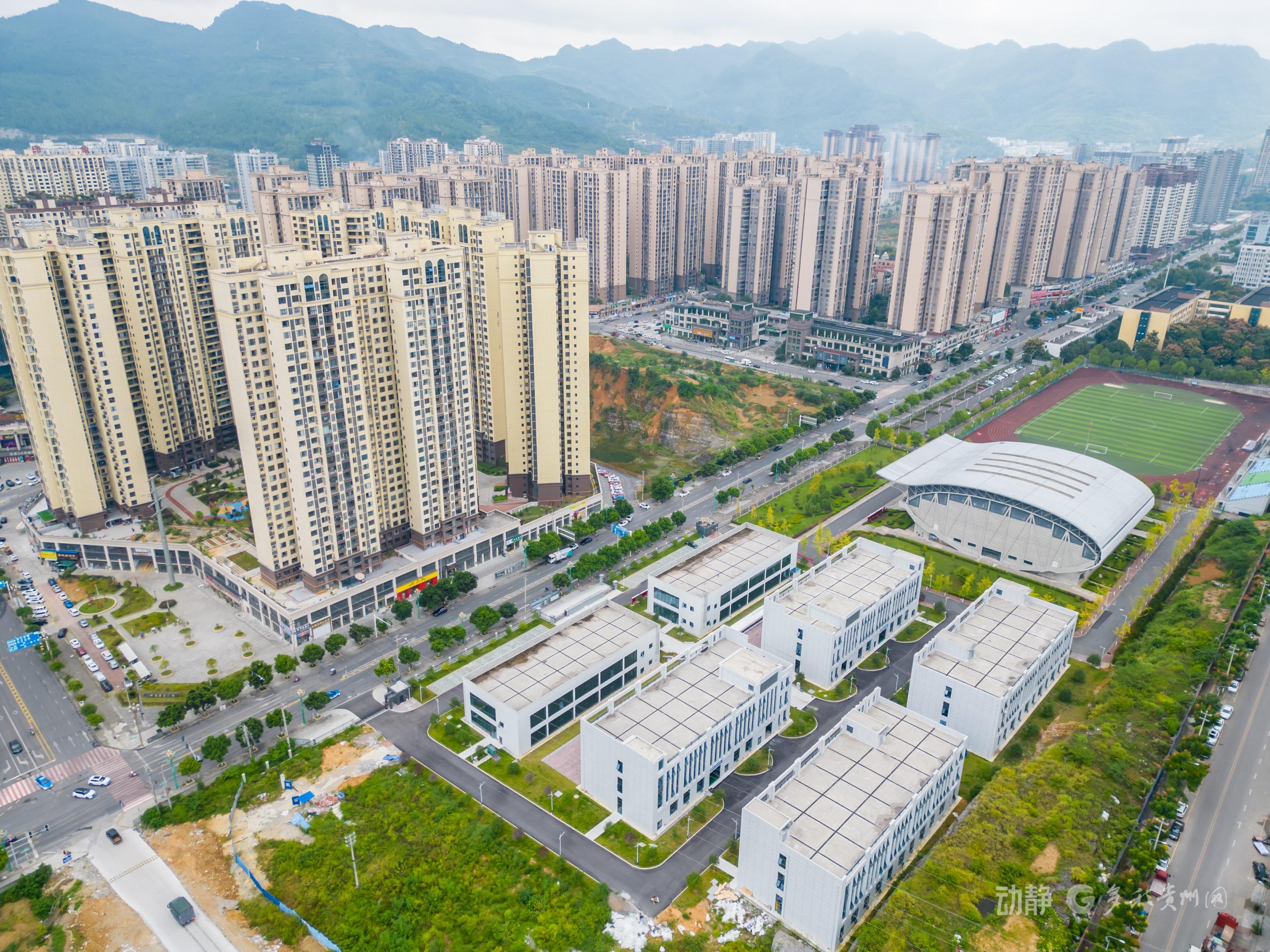 锚定职业教育航向 男阳茎进女阳道视频大全十年砥砺铸华章(图19) 锚定职业教育航向 男阳茎进女阳道视频大全十年砥砺铸华章(图19)