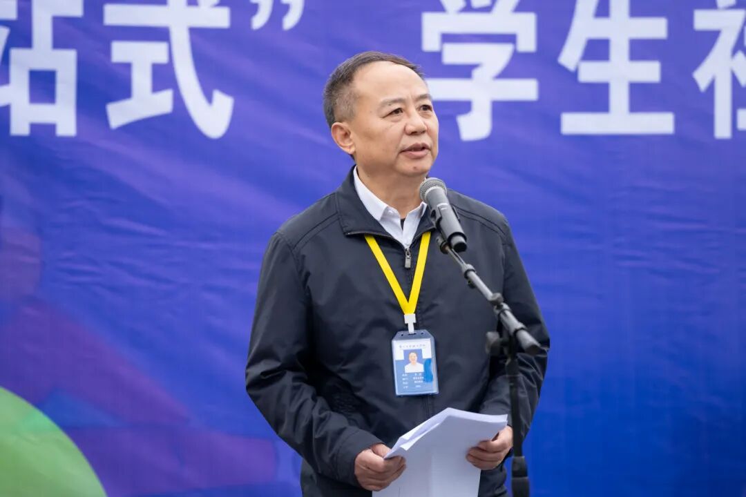 我校“一站式”学生社区辅导员工作站暨新“S”楼多功能教室正式启用(图2)