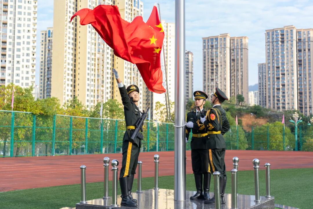 我校举办德江县第四届大学生消防技能运动会暨消防安全培训演练活动(图2)