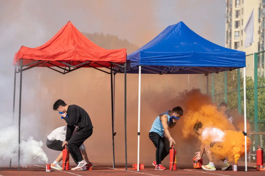 我校举办德江县第四届大学生消防技能运动会暨消防安全培训演练活动(图9)