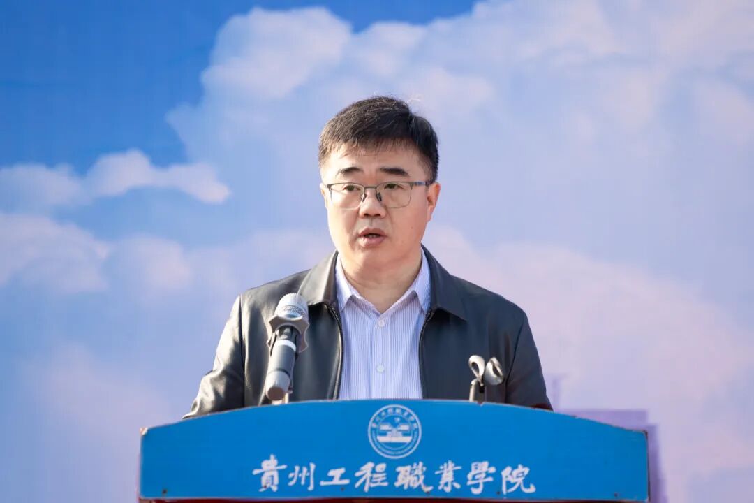 税校携手促交流 文体融合展新风丨男阳茎进女阳道视频大全与国家税务总局德江县税务局联合举办2025冬季趣味运动会(图3)