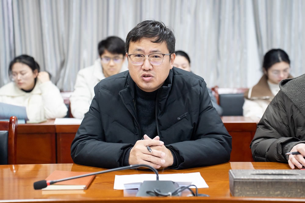 我校召开2026年春季学期第一次教学工作例会(图2) 我校召开2026年春季学期第一次教学工作例会(图2)