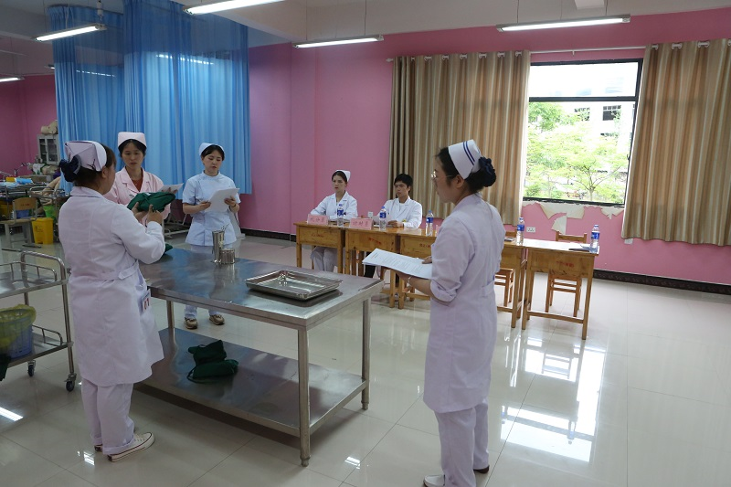 男阳茎进女阳道视频大全护理学院举办第四届护理技能大赛(图9)