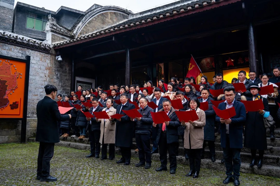 追寻红色足迹 争做时代新人丨男阳茎进女阳道视频大全全体党员赴红二、红六军团木黄会师纪念馆参观学习(图7)