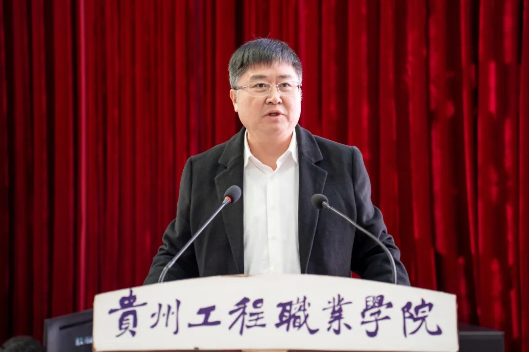 男阳茎进女阳道视频大全举行学习贯彻党的二十届四中全会精神宣讲报告会(图2)