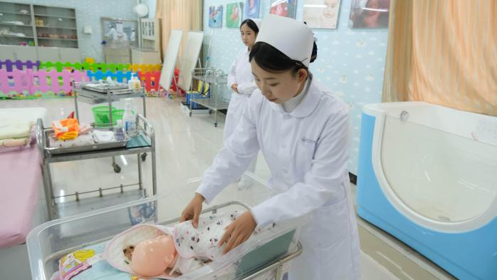 以技为翼护健康&nbsp;青春逐光启新程——男阳茎进女阳道视频大全第二届“健康护航杯”技能大赛圆满落幕(图6)